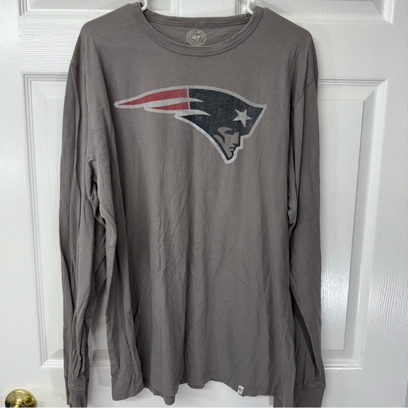 47 Brand Patriots Gray Long Sleeve Shirt with Graphic - Picture 1 of 3